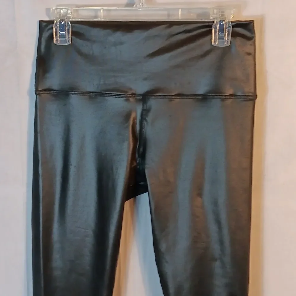 Tissini these black